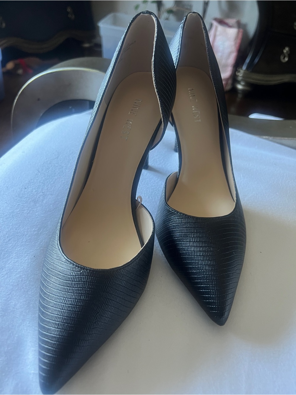 Nine West Black Lizard-Texture Pointed Toe Pumps